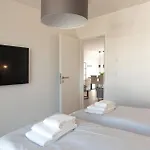 Leli's Strandhaus דירה